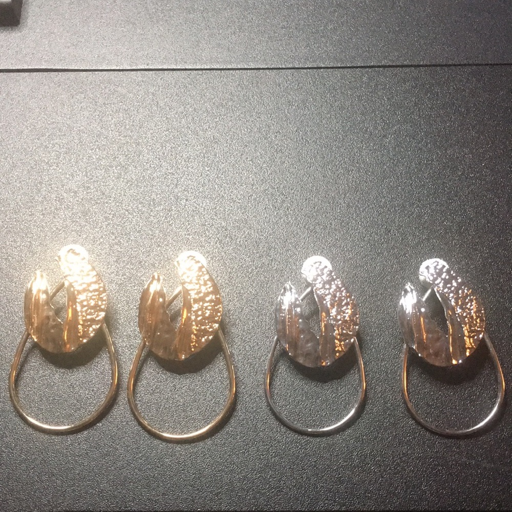 Silver Tone or Gold Tone 2-Way Earrings